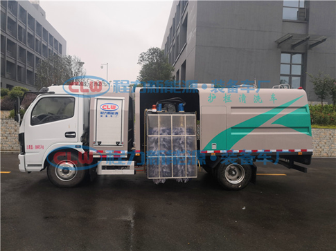 東風CL5090GQXBEV型純電動護欄清洗車